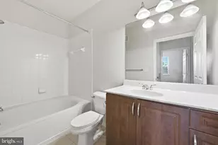 12929 Centre Park Cir, Herndon, VA 20171 - Photo 21
