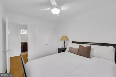 527 Florida Avenue #T2, Herndon, VA 20170 - Photo 21