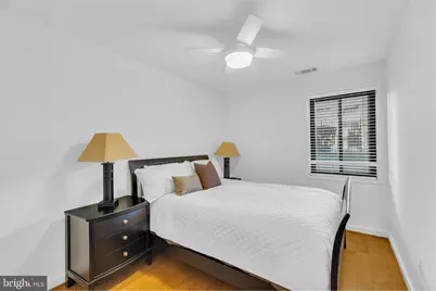 527 Florida Avenue #T2, Herndon, VA 20170 - Photo 19