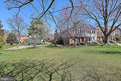 7380 Montcalm Drive, McLean, VA 22102 - Photo 5