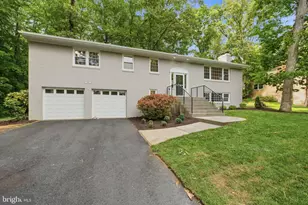 9312 Hamilton Dr, Fairfax, VA 22031 - Photo 3