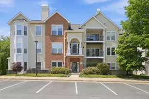 4135 Fountainside Ln, Fairfax, VA 22030 - Photo 1