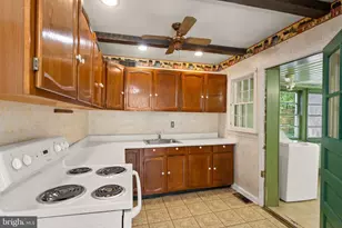 2602 Stone Hedge Dr, Alexandria, VA 22306 - Photo 13