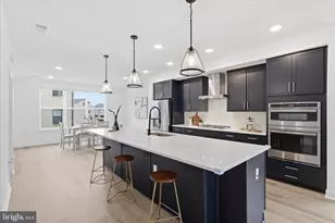 5018 Longmire Wy, Chantilly, VA 20151 - Photo 3