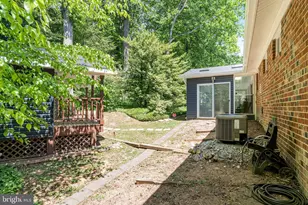8622 Kenilworth Dr, Springfield, VA 22151 - Photo 39