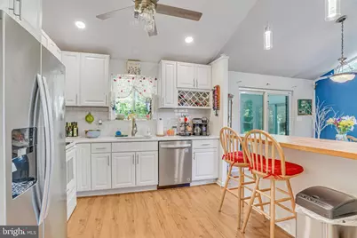 8622 Kenilworth Drive, Springfield, VA 22151 - Photo 11