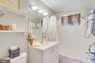 8622 Kenilworth Dr, Springfield, VA 22151 - Photo 15