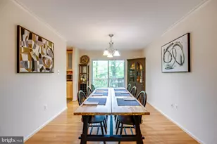 10535 Brevity Dr, Great Falls, VA 22066 - Photo 9