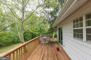10535 Brevity Dr, Great Falls, VA 22066 - Photo 39