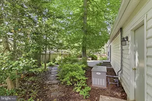 4701 Red Fox Dr, Annandale, VA 22003 - Photo 29