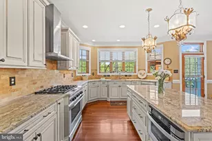 5452 Chandley Farm Cir, Centreville, VA 20120 - Photo 23