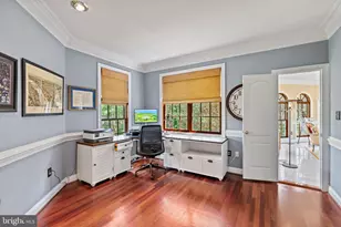 5452 Chandley Farm Cir, Centreville, VA 20120 - Photo 11