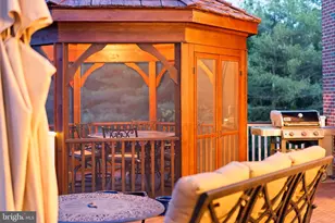 5452 Chandley Farm Cir, Centreville, VA 20120 - Photo 79