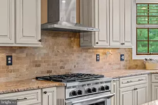 5452 Chandley Farm Cir, Centreville, VA 20120 - Photo 27