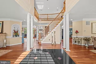 5452 Chandley Farm Cir, Centreville, VA 20120 - Photo 3