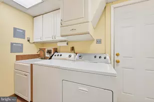 504 Fillmore St, Herndon, VA 20170 - Photo 23