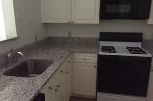 2204 Westcourt Ln, Herndon, VA 20170 - Photo 5