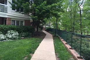 2204 Westcourt Ln, Herndon, VA 20170 - Photo 7