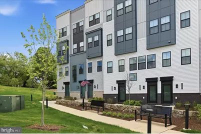 14435 Glen Manor Drive #603, Chantilly, VA 20151 - Photo 3