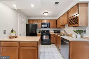 6057 Essex House Square, Alexandria, VA 22310 - Photo 11