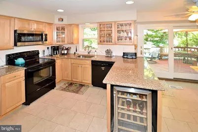 8606 Etta Drive, Springfield, VA 22152 - Photo 3
