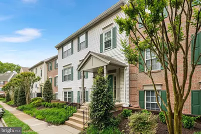 12109 Green Ledge Court #301, Fairfax, VA 22033 - Photo 3