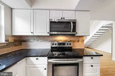 12109 Green Ledge Court #301, Fairfax, VA 22033 - Photo 13
