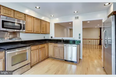 11793 Great Owl Circle, Reston, VA 20194 - Photo 9