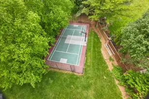1084 Mill Field Ct, Great Falls, VA 22066 - Photo 65
