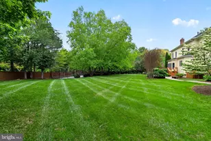 1084 Mill Field Ct, Great Falls, VA 22066 - Photo 57