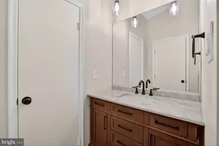 7837 Wintercress Ln, Springfield, VA 22152 - Photo 23