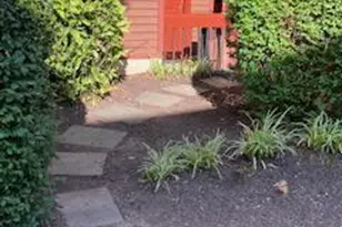 2822 Lee Oaks Pl, Falls Church, VA 22046 - Photo 3