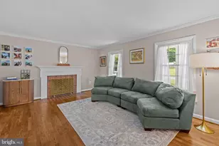 4404 Arcross Ct, Alexandria, VA 22310 - Photo 7