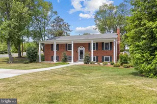 4404 Arcross Ct, Alexandria, VA 22310 - Photo 3