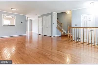 7725 Hickory Glen Way, Springfield, VA 22153 - Photo 3