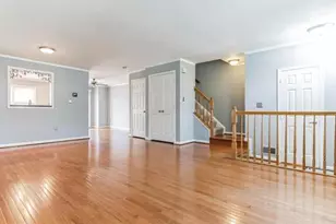 7725 Hickory Glen Way, Springfield, VA 22153 - Photo 3