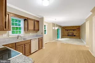 4750 Carterwood Dr, Fairfax, VA 22032 - Photo 17