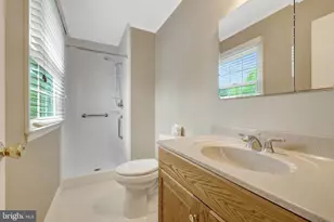 4750 Carterwood Dr, Fairfax, VA 22032 - Photo 31
