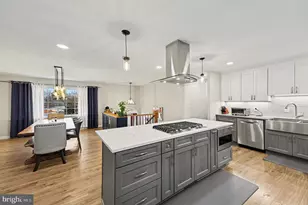 6208 Redwood Ln, Alexandria, VA 22310 - Photo 3