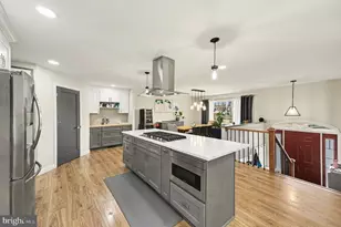 6208 Redwood Ln, Alexandria, VA 22310 - Photo 3