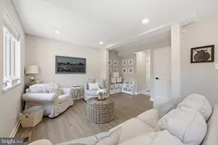 9635 Lindenbrook St, Fairfax, VA 22031 - Photo 9