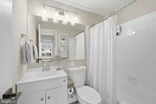 9635 Lindenbrook St, Fairfax, VA 22031 - Photo 27