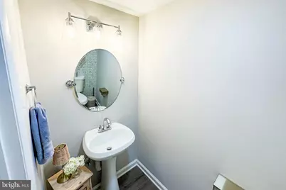 9635 Lindenbrook Street, Fairfax, VA 22031 - Photo 17