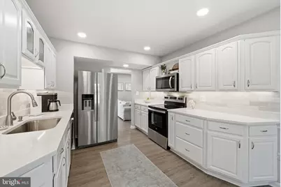 9635 Lindenbrook Street, Fairfax, VA 22031 - Photo 15