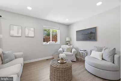 9635 Lindenbrook Street, Fairfax, VA 22031 - Photo 7
