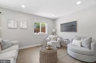 9635 Lindenbrook St, Fairfax, VA 22031 - Photo 7
