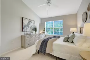 13086 Marcey Creek Rd, Herndon, VA 20171 - Photo 25