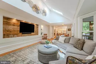 11910 Winstead Ln, Reston, VA 20194 - Photo 15