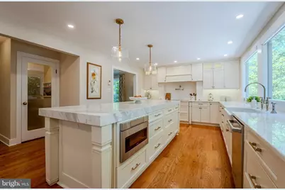 11910 Winstead Lane, Reston, VA 20194 - Photo 5