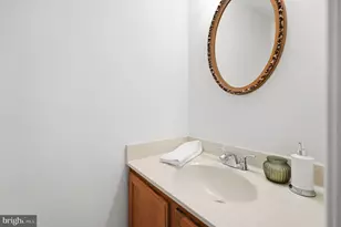 1686 Oaktree Ct, Reston, VA 20194 - Photo 15